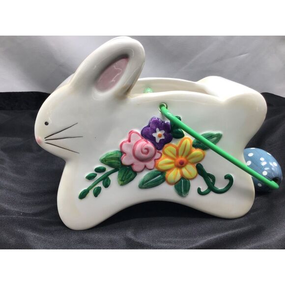 Palm Tree Co. Easter Bunny Rabbit Floral Basket Planter Ceramic Spring Kitchy - Picture 3 of 7